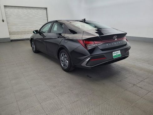 Used 2024 Hyundai Elantra SEL FWD image 5