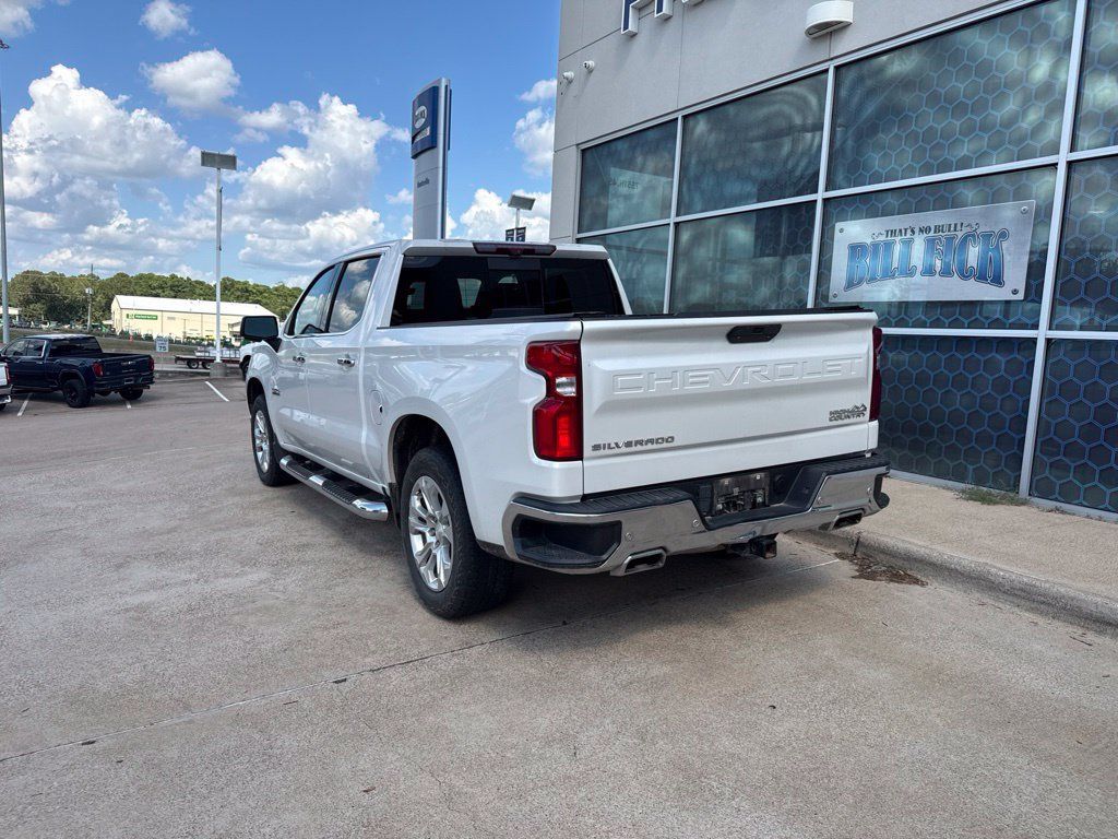 Used 2023 Chevrolet Silverado 1500 LTZ w/ Technology Package AWD/4WD image 5