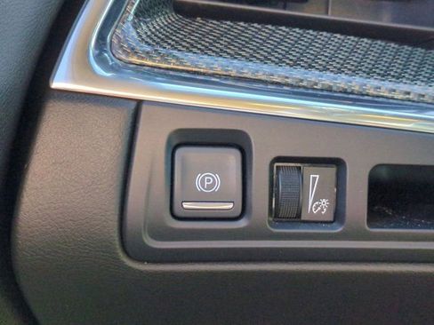 Used 2020 Cadillac XT5 Sportv image 22