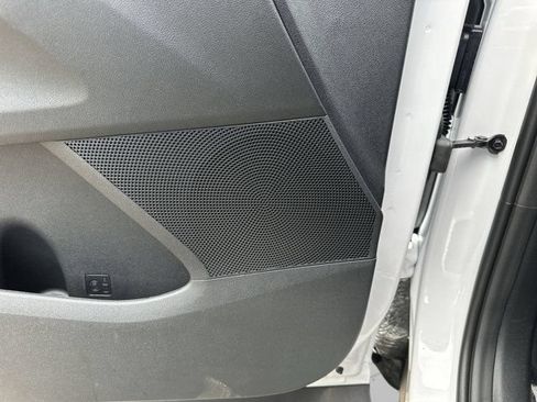 Used 2023 Kia Sorento S w/ Panoramic Sunroof Package FWD image 17