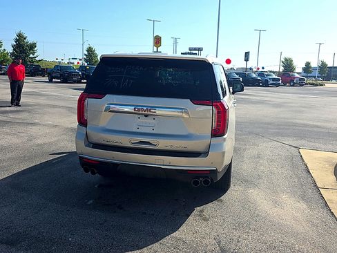 Used 2024 GMC Yukon Denali RWD image 10