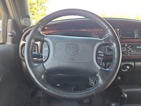 Used 2000 Dodge Ram 2500 Truck SLT image 20