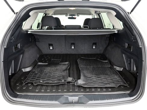 Used 2022 Subaru Outback Premium image 28