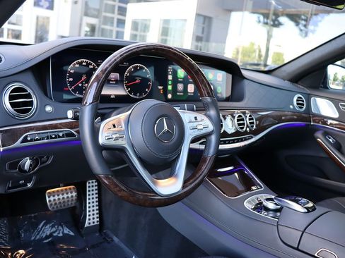 Used 2019 Mercedes-Benz S 560 Sedan w/ AMG Line Exterior image 25