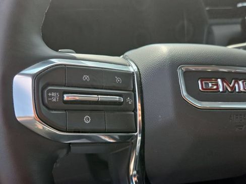 Used 2025 GMC Terrain Elevation w/ Elevation Premium Package AWD/4WD image 29