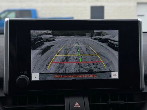 Used 2024 Toyota RAV4 XLE image 32