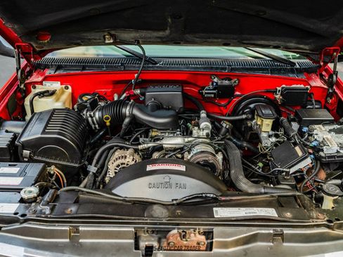 Used 1999 Chevrolet Tahoe LS image 15