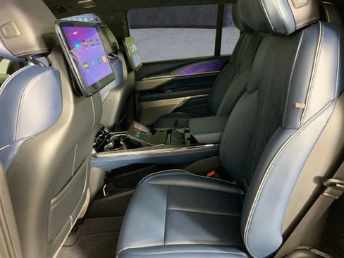 Used 2025 Cadillac Escalade IQ Luxury 2 AWD/4WD image 26