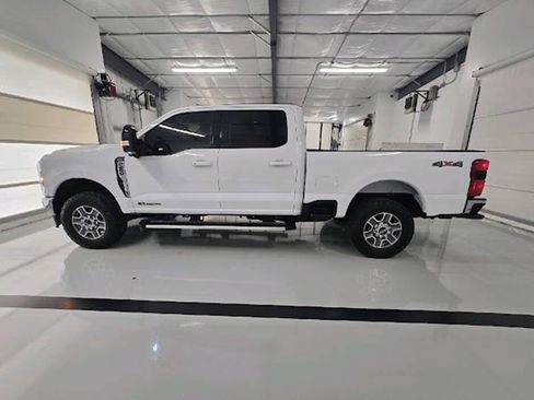 Used 2024 Ford F250 Lariat w/ FX4 Off-Road Package AWD/4WD image 2
