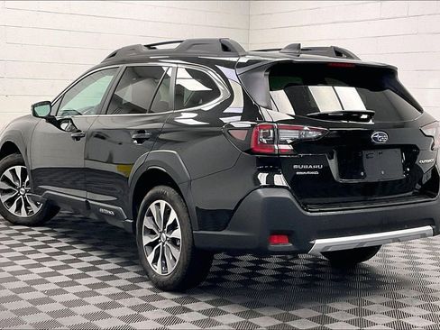 Used 2025 Subaru Outback Limited image 8