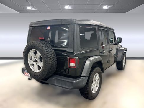 Used 2020 Jeep Wrangler Unlimited Sport image 9