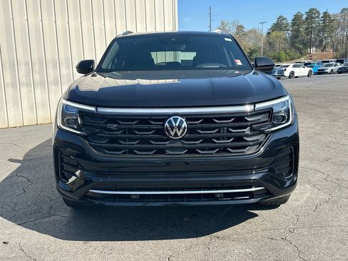 Used 2024 Volkswagen Atlas Cross Sport SEL R-Line AWD/4WD image 3