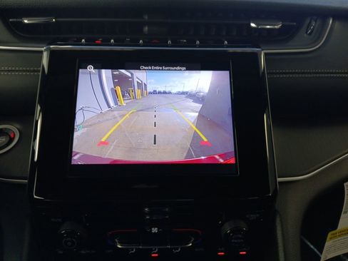 New 2026 Jeep Grand Cherokee Laredo image 9