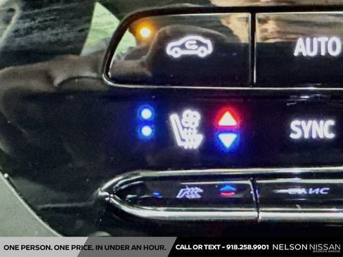Used 2023 Buick Envision Avenir FWD image 21