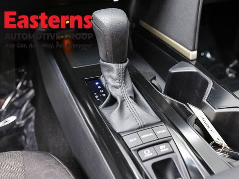 Used 2025 Toyota Camry LE image 13