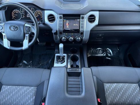 Used 2018 Toyota Tundra SR5 w/ SR5 Upgrade Package RWD image 10