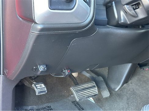 Used 2014 GMC Sierra 1500 SLT w/ SLT Crew Cab Value Package image 31