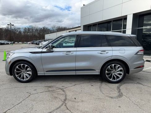 Used 2021 Lincoln Aviator Grand Touring w/ Equipment Group 302A image 4