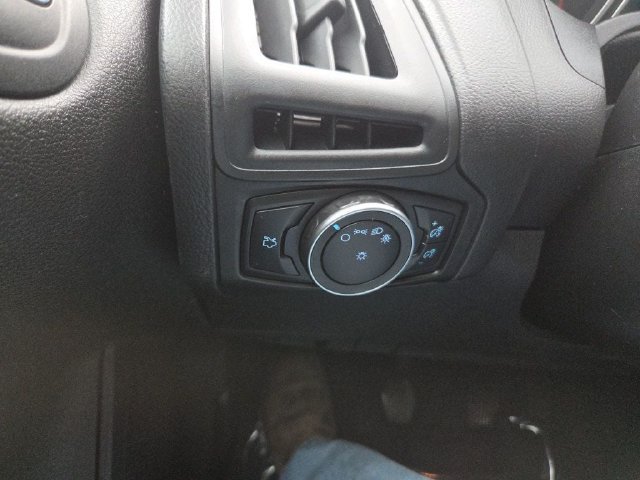 Used 2018 Ford Focus S FWD image 17