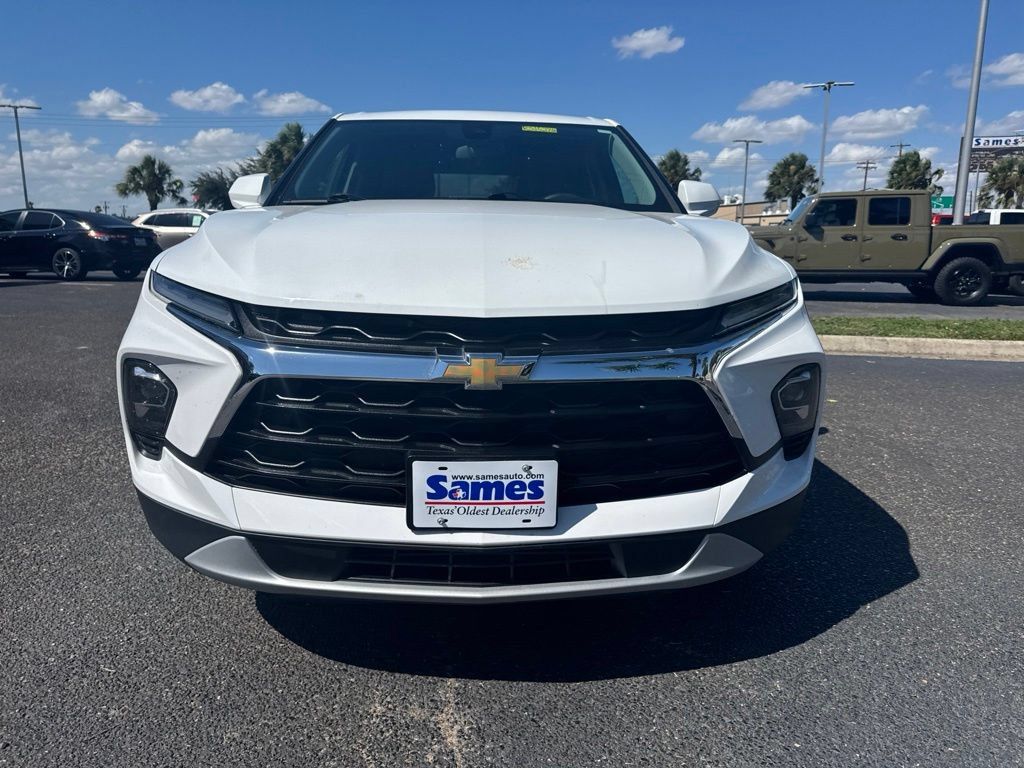 Used 2024 Chevrolet Blazer LT w/ Driver Confidence Package FWD image 7