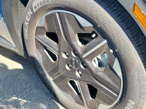 Used 2025 Kia EV6 Light RWD image 4