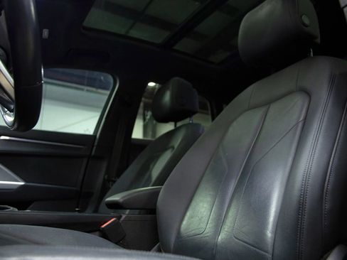 Used 2020 Audi Q3 2.0T Premium Plus w/ Premium Plus Package image 24