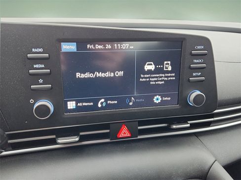 Certified 2023 Hyundai Elantra SE image 20