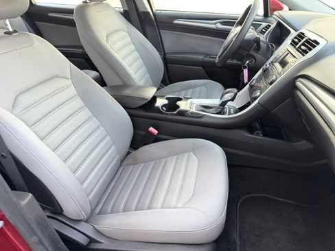 Used 2014 Ford Fusion S image 19