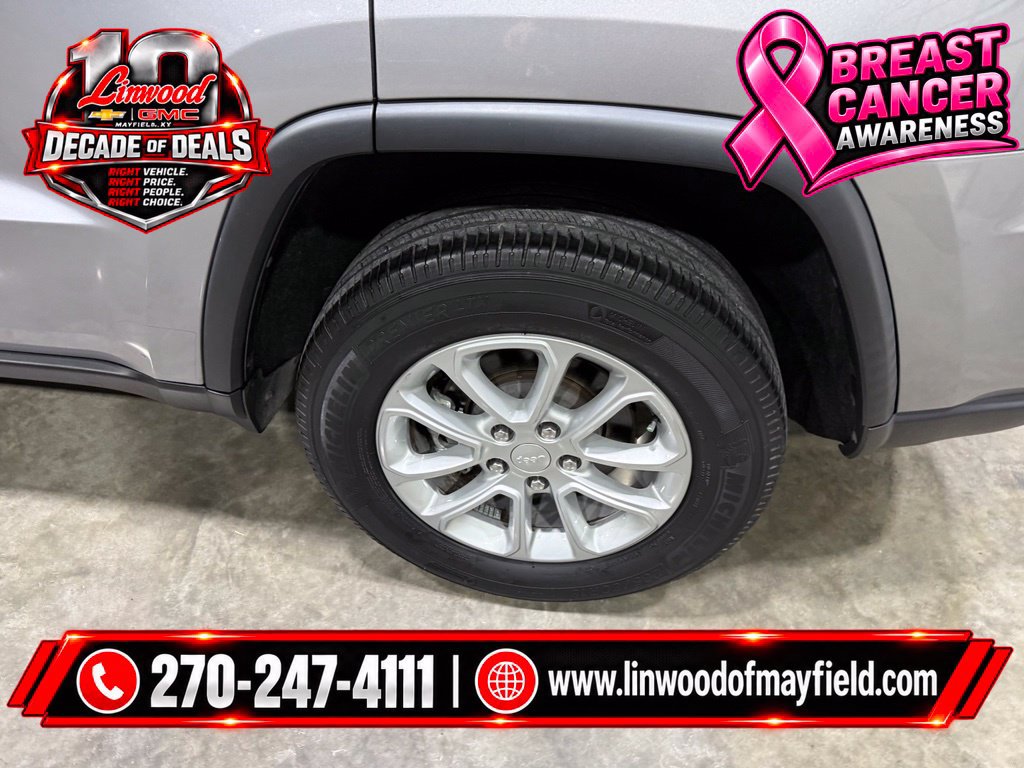 Used 2021 Jeep Grand Cherokee Laredo AWD/4WD image 7