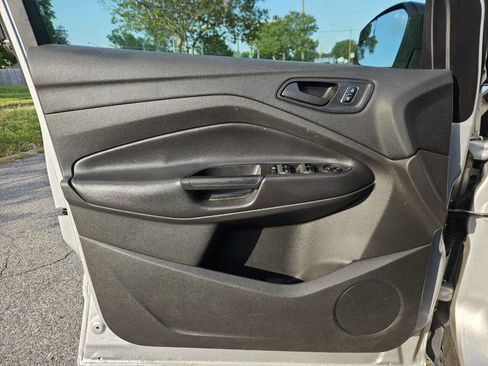 Used 2017 Ford Escape S image 12