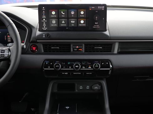 Used 2026 Honda Pilot Black Edition image 25