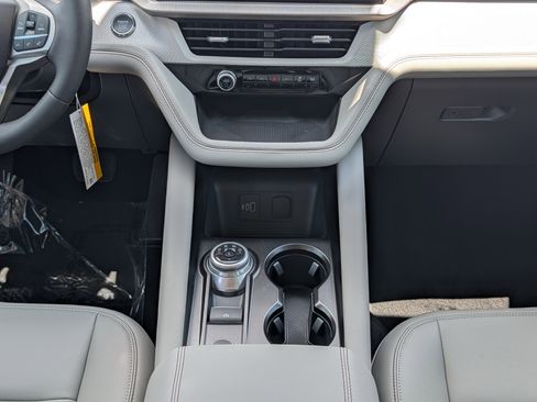 New 2026 Ford Explorer Active w/ Active Comfort Package AWD/4WD image 22