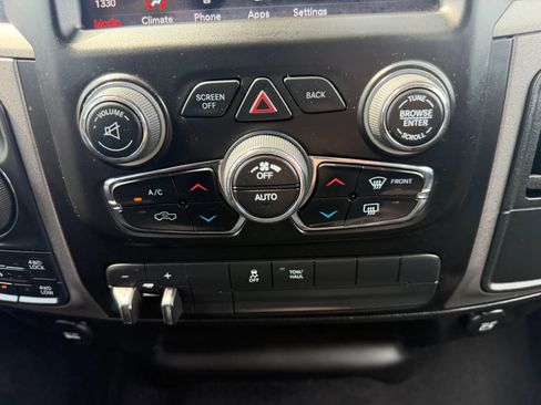 Used 2020 RAM 1500 Express w/ Wheel & Sound Group AWD/4WD image 17