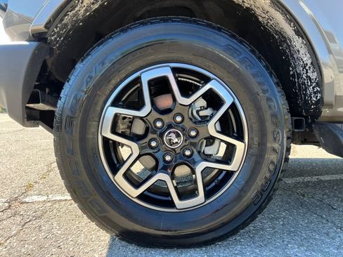 Used 2025 Ford Bronco Outer Banks AWD/4WD image 18