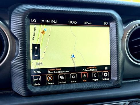 Used 2021 Jeep Gladiator Sport AWD/4WD image 20
