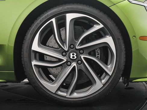 Used 2025 Bentley Continental GT Speed image 33