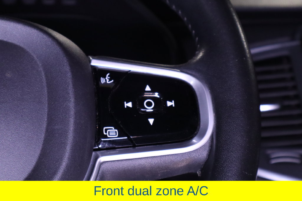 Used 2018 Volvo XC90 T5 Momentum w/ Convenience Package FWD image 21