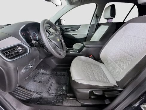 Used 2022 Chevrolet Equinox LS FWD image 19