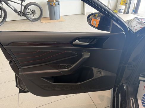 Used 2023 Volkswagen Jetta GLI Autobahn image 16