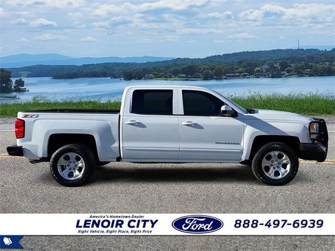Used 2018 Chevrolet Silverado 1500 LT w/ All Star Edition image 2