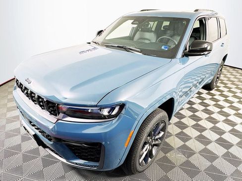 New 2026 Jeep Grand Cherokee L Limited AWD/4WD image 3
