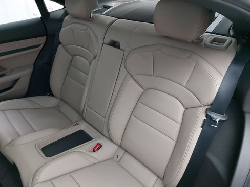 Certified 2022 Porsche Taycan image 16