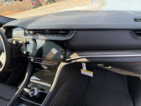 New 2026 Jeep Grand Cherokee Limited Reserve image 32