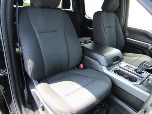 Used 2018 Ford F150 XLT w/ Equipment Group 302A Luxury AWD/4WD image 10
