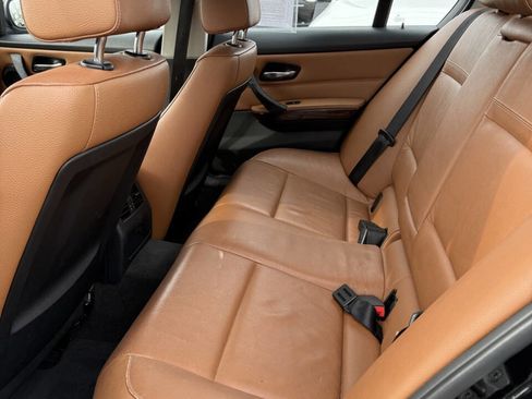 Used 2011 BMW 328i xDrive Sedan image 11