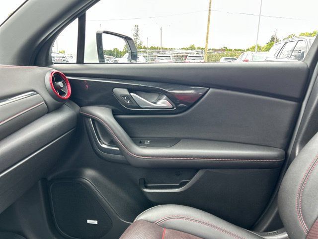 Used 2022 Chevrolet Blazer RS w/ Enhanced Convenience Package AWD/4WD image 43