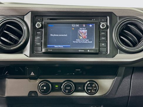 Used 2017 Toyota Tacoma SR5 w/ Tow Package image 22