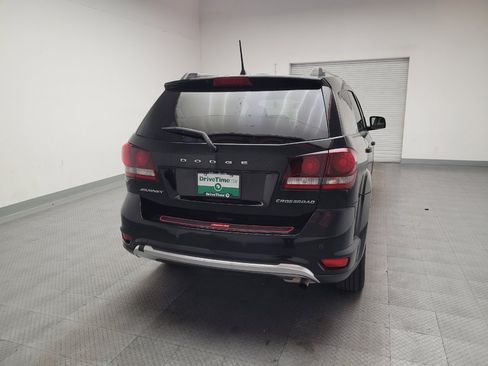 Used 2020 Dodge Journey Crossroad FWD image 7