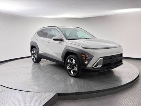 Used 2024 Hyundai Kona SEL AWD/4WD image 11