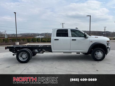 New 2026 RAM 5500 Tradesman AWD/4WD image 19